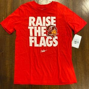 Brand new boys Nike Tee Tampa Bay Buccaneers Tee!